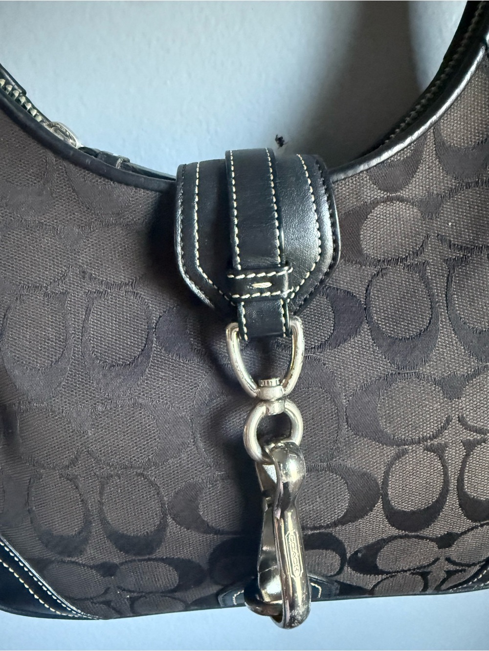 Coach - Picture 2 of 6